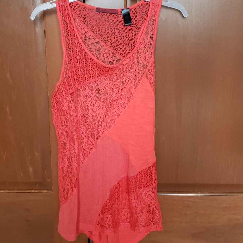 Womans lace tank top